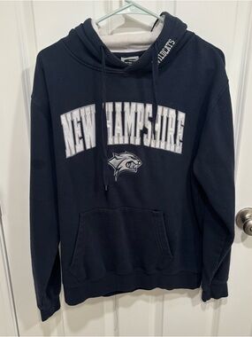 Stadium Athletics UNH University of New Hampshire Wildcats Hoodie Womens Large